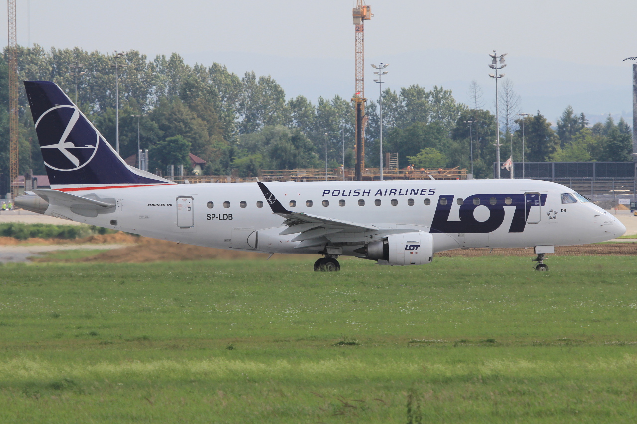 SP-LDB · Embraer 170-100STD · (KRK / EPKK)