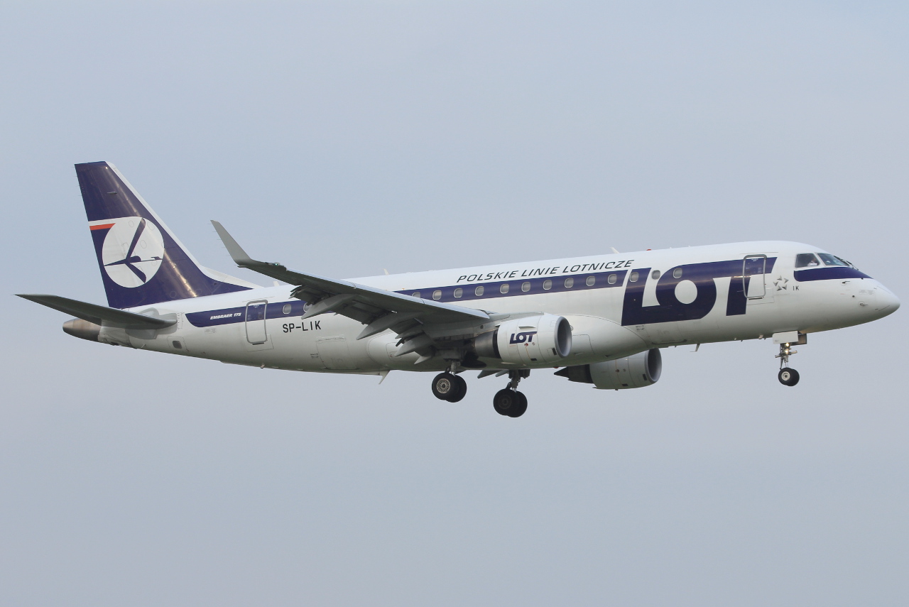 SP-LIK · Embraer 170-200LR · (WAW / EPWA)