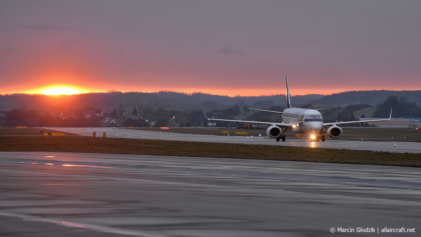 SP-LNA (19000415) Embraer 190-200LR