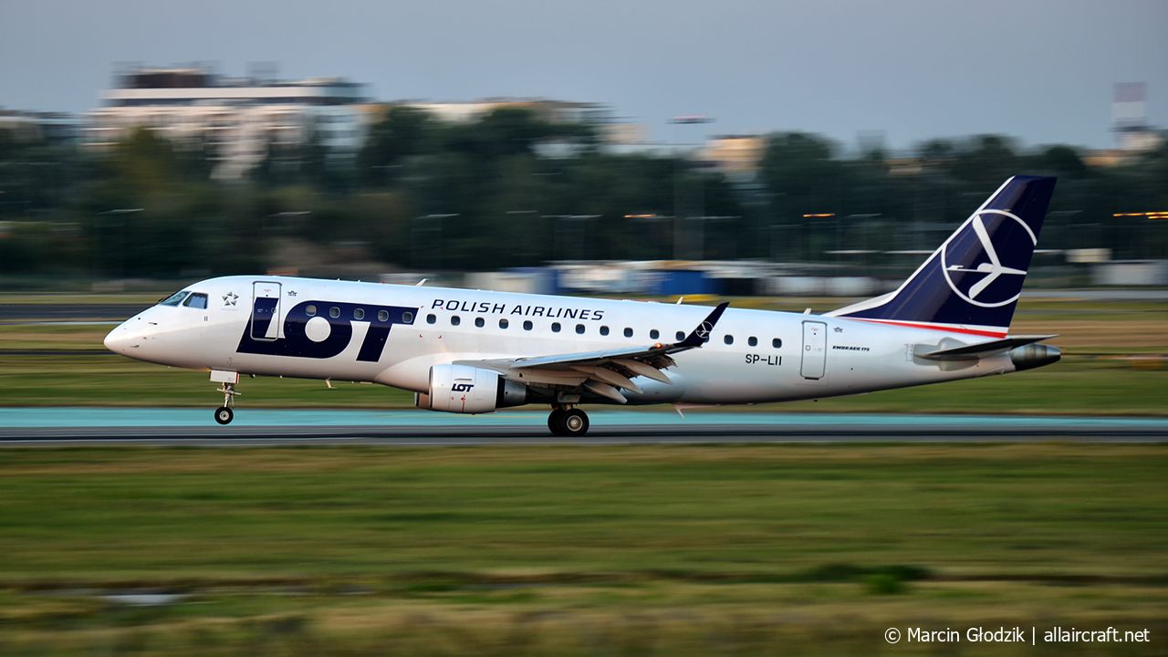 SP-LII (17000290) Embraer 170-200LR