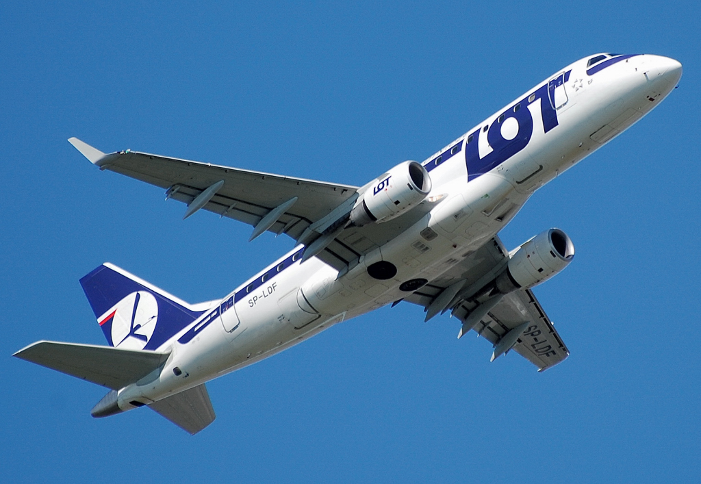 SP-LDF (17000035) Embraer 170-100LR
