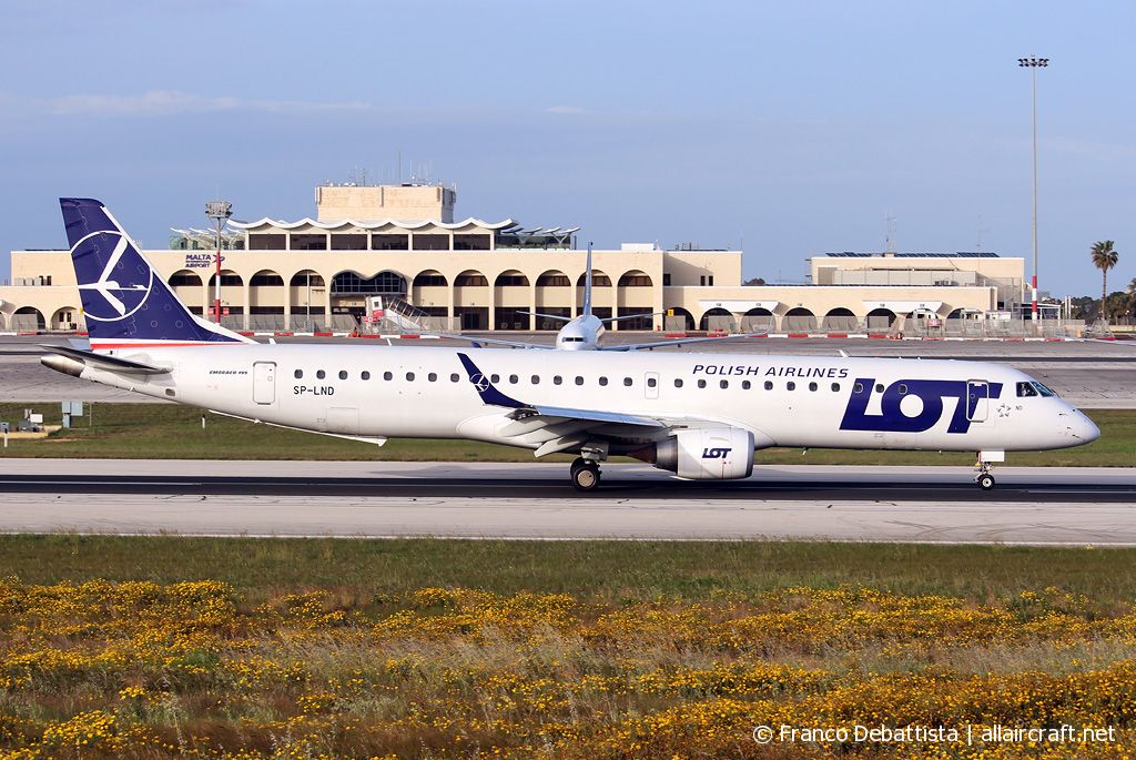 SP-LND · Embraer 190-200LR · (MLA / LMML)