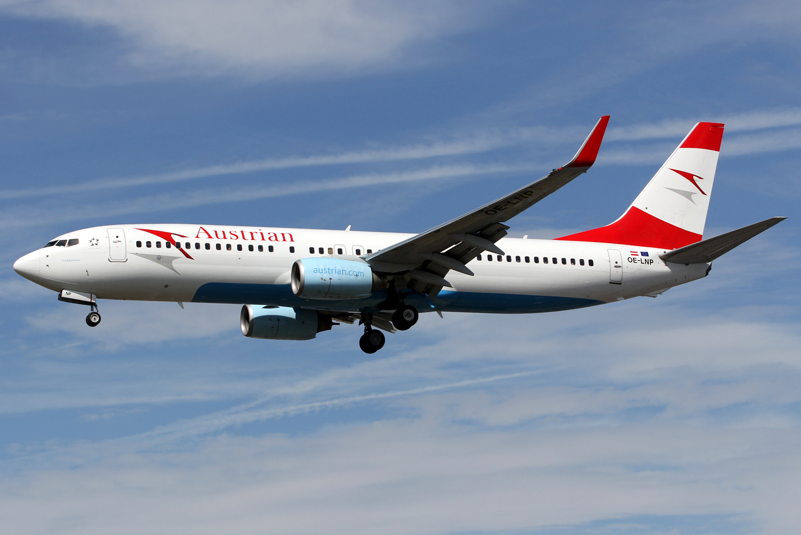 OE-LNP (30420) 2002 Boeing 737-8Z9 WL