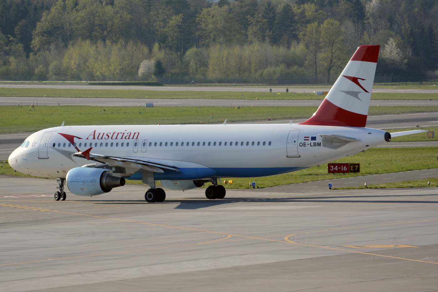 OE-LBM · Airbus A320-214 · (ZRH / LSZH)
