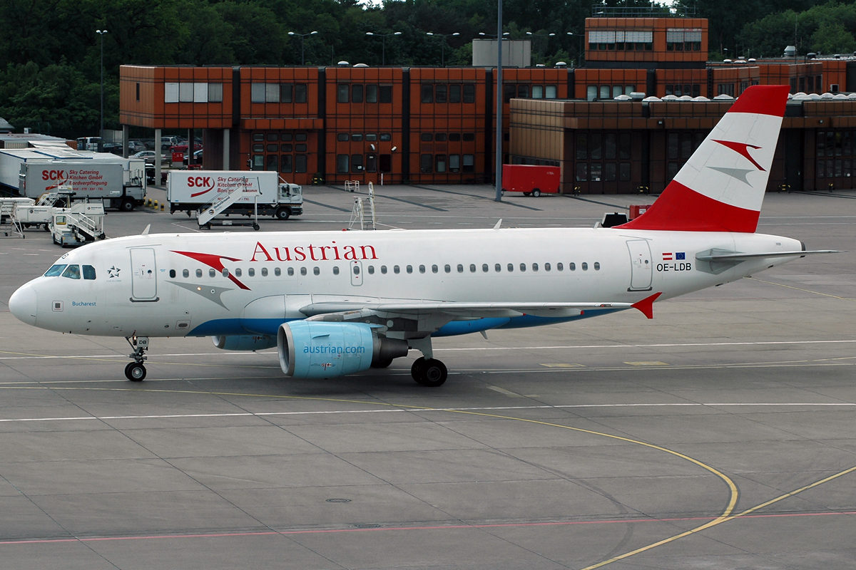 OE-LDB · Airbus A319-112 · (TXL / EDDT)