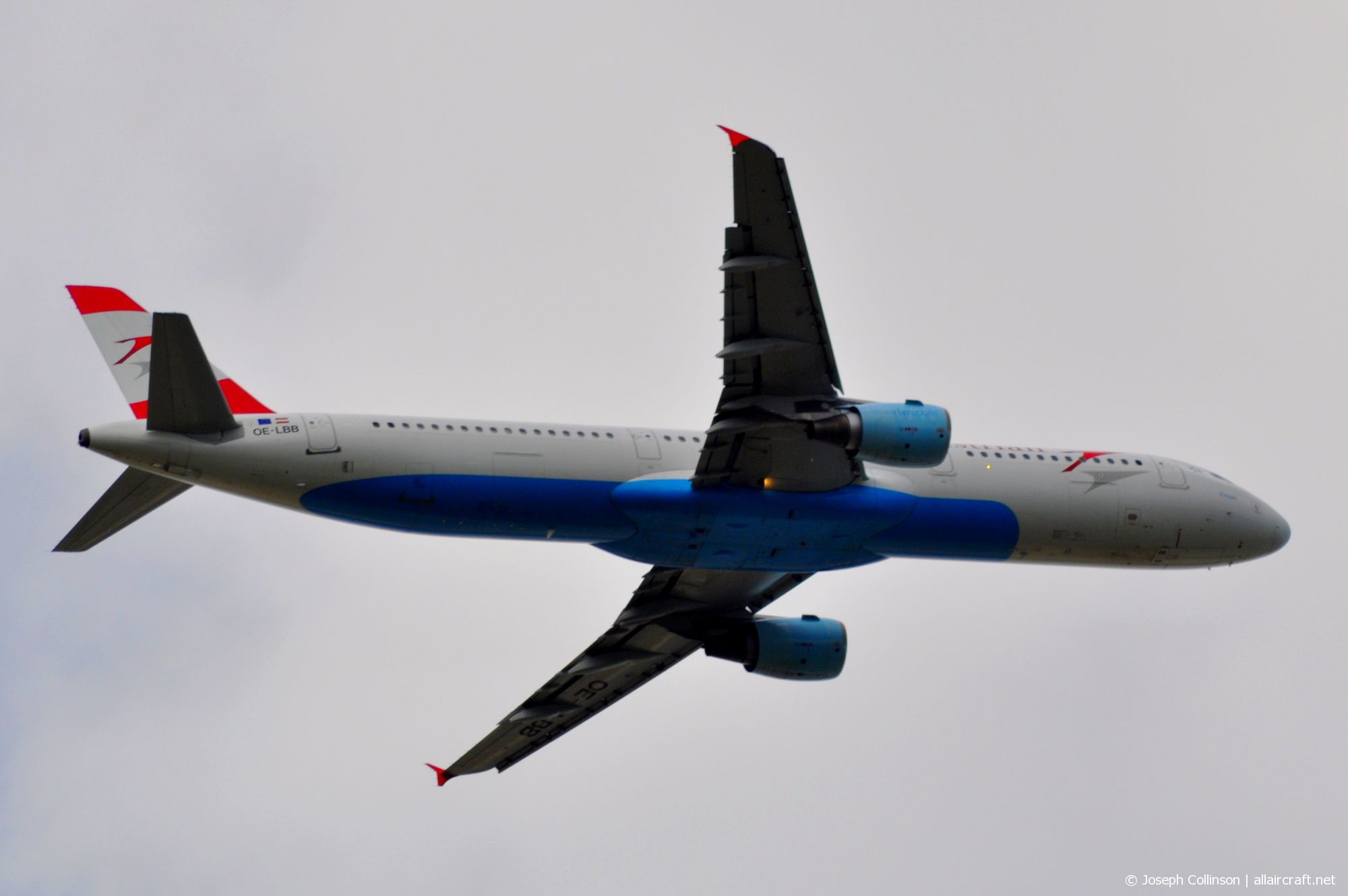 OE-LBB · Airbus A321-111 · (LHR / EGLL)