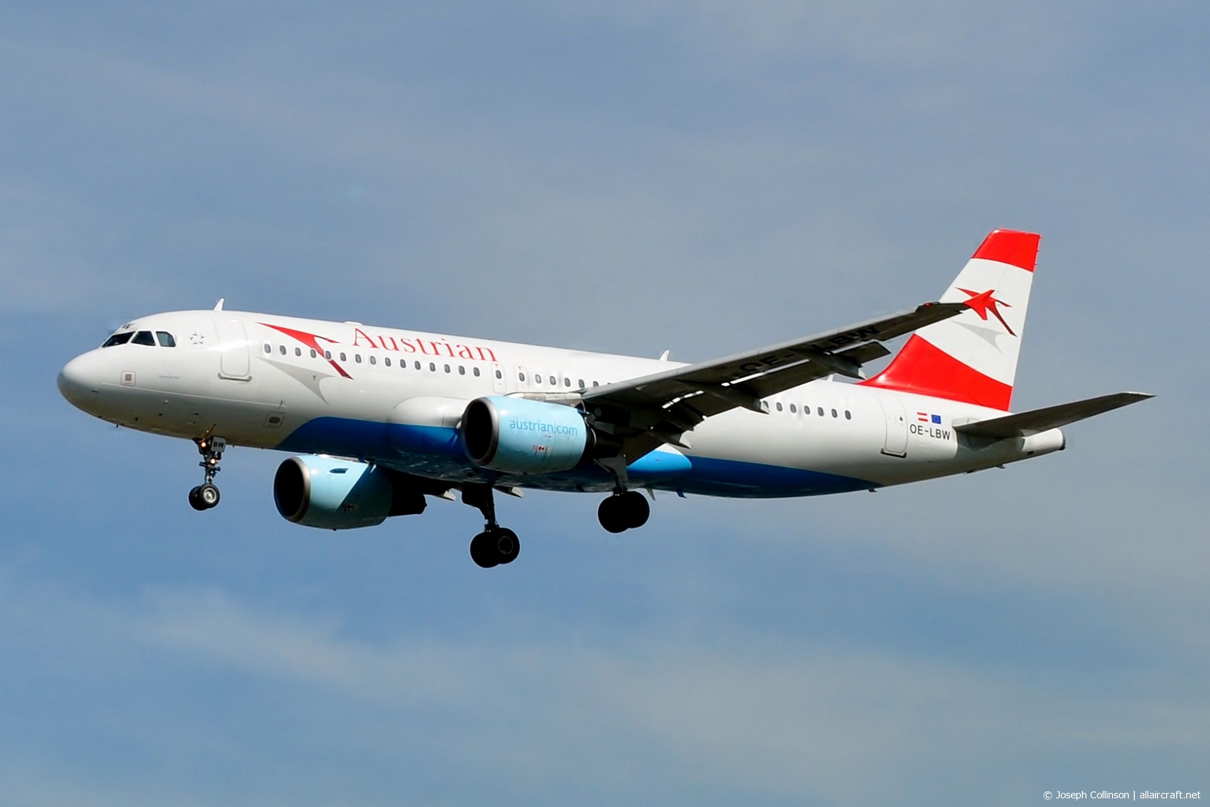 OE-LBW · Airbus A320-214 · (LHR / EGLL)