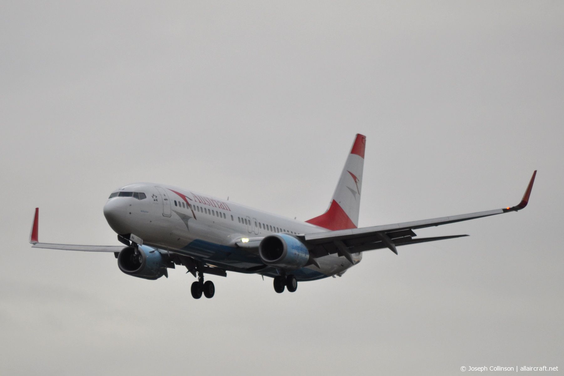 OE-LNJ · Boeing 737-8Z9(WL) · (LHR / EGLL)