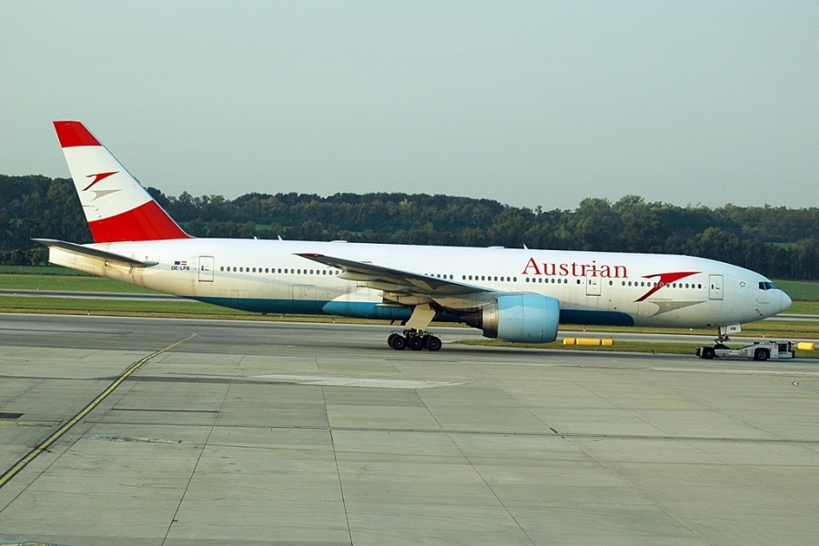 OE-LPB · Boeing 777-2Z9/ER · (VIE / LOWW)