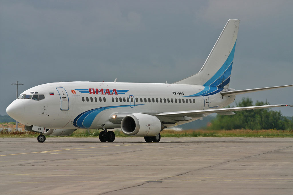 VP-BRQ (25230) 1991 Boeing 737-528