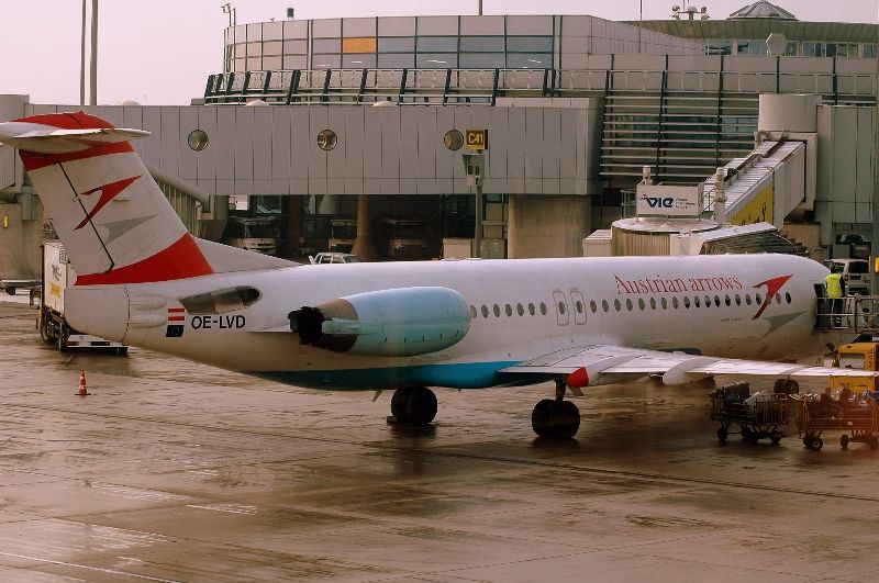 OE-LVD · Fokker 100 · (VIE / LOWW)