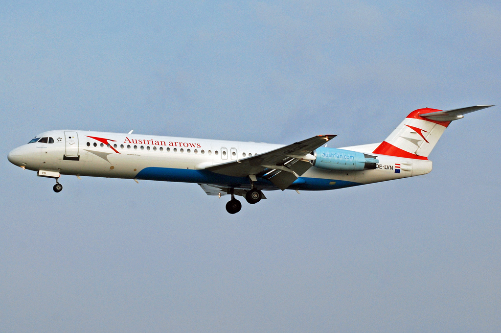 OE-LVN · Fokker 100 · (CPH / EKCH)
