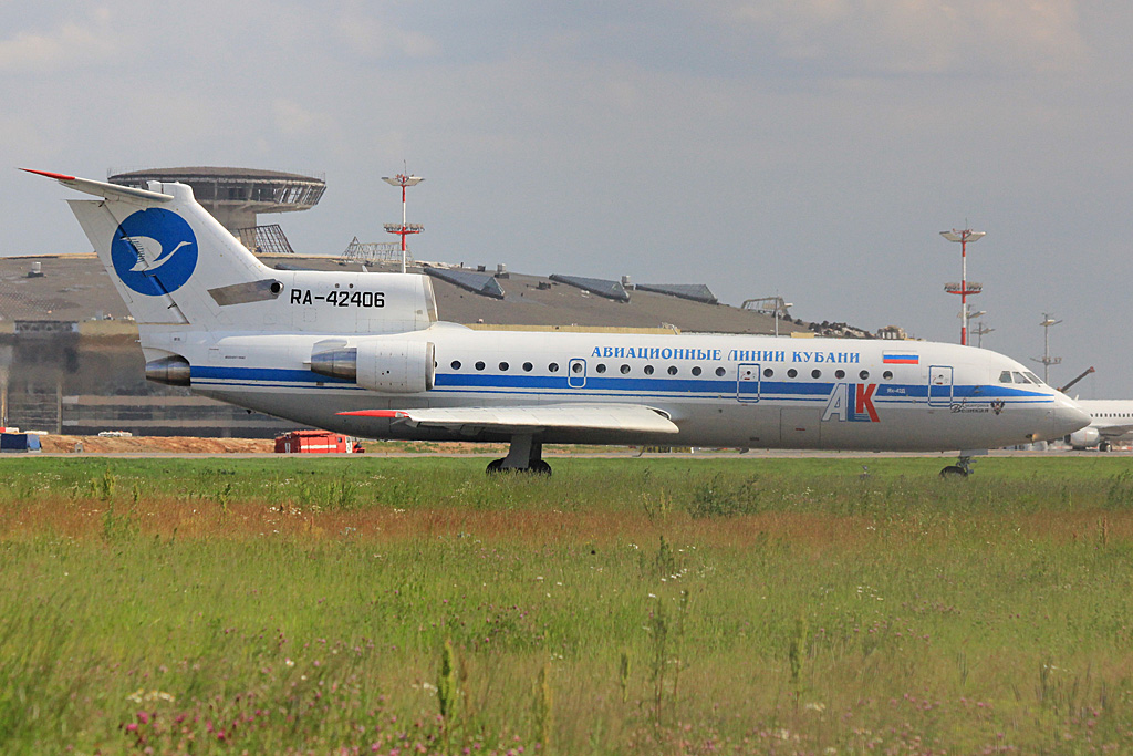 RA-42406 · Yakovlev Yak-42D · (VKO / UUWW)
