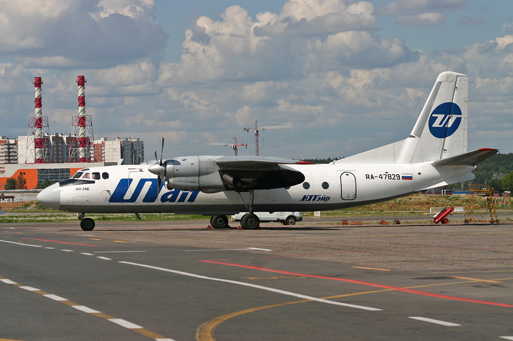 RA-47829, (cn 17307210), Antonov An-24B
