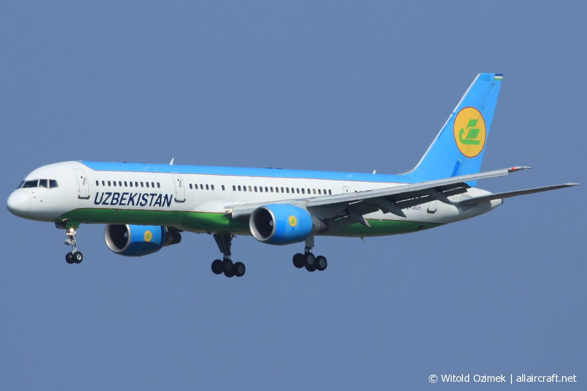 VP-BUH · Boeing 757-231 · (FCO / LIRF)