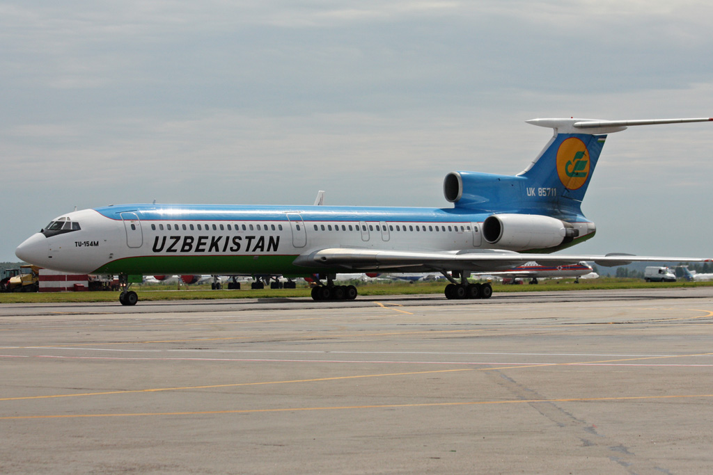 UK85711 · Tupolev Tu-154M · (DME / UUDD)