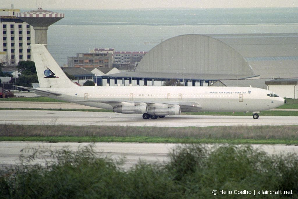 272 · Boeing 707-3L6C · (LIS / LPPT)
