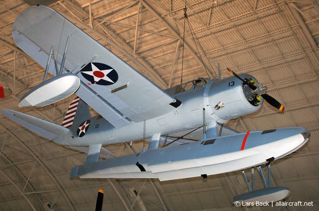 5909 (2400) 1942 Vought-Sikorsky OS2U-3 Kingfisher