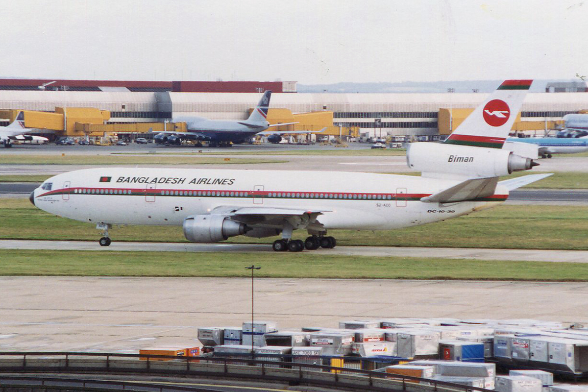 S2-ACO (cn 46993) McDonnell Douglas DC-10-30