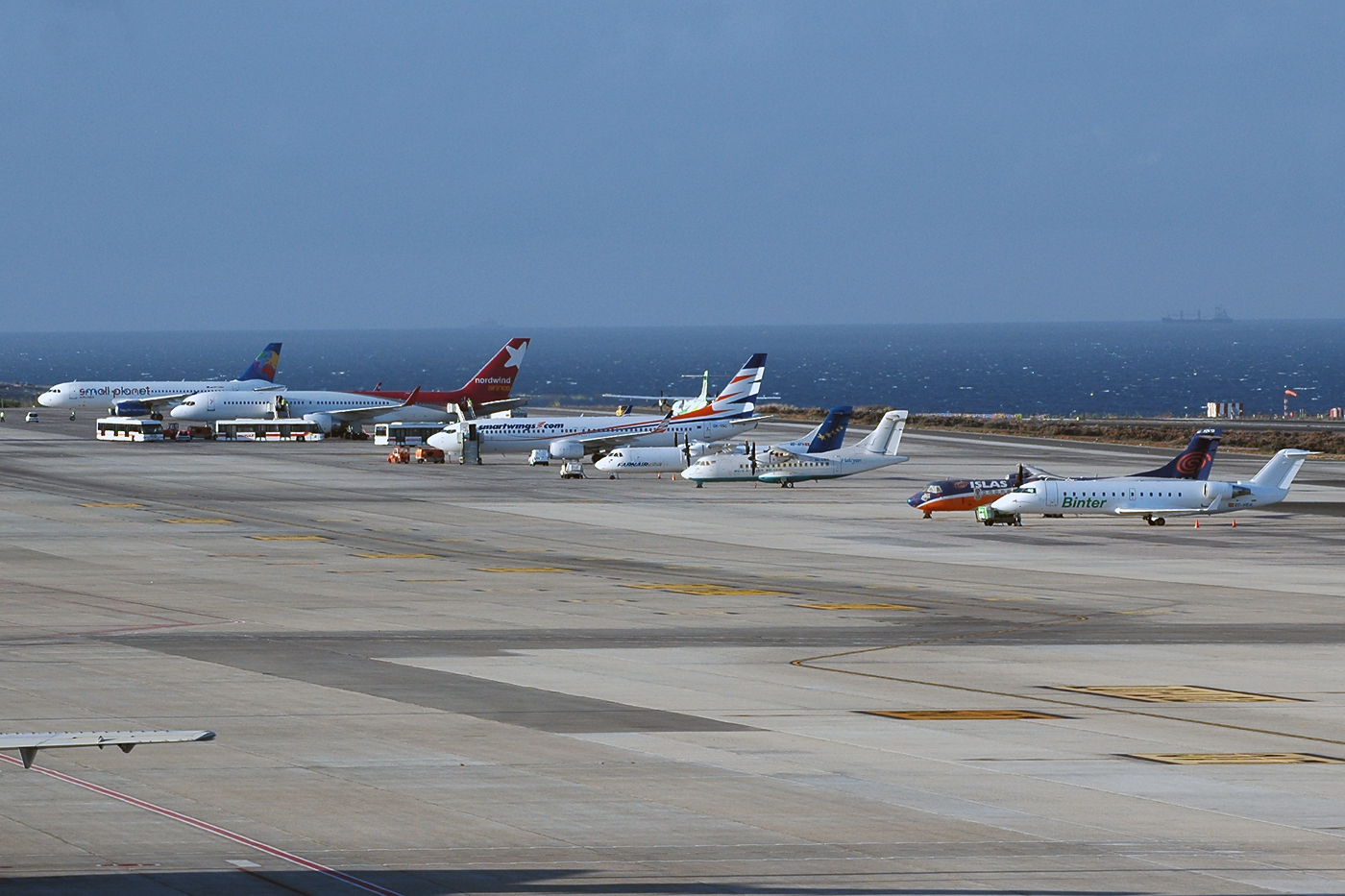 EC-HEK · Bombardier CRJ-200ER · (LPA / GCLP)