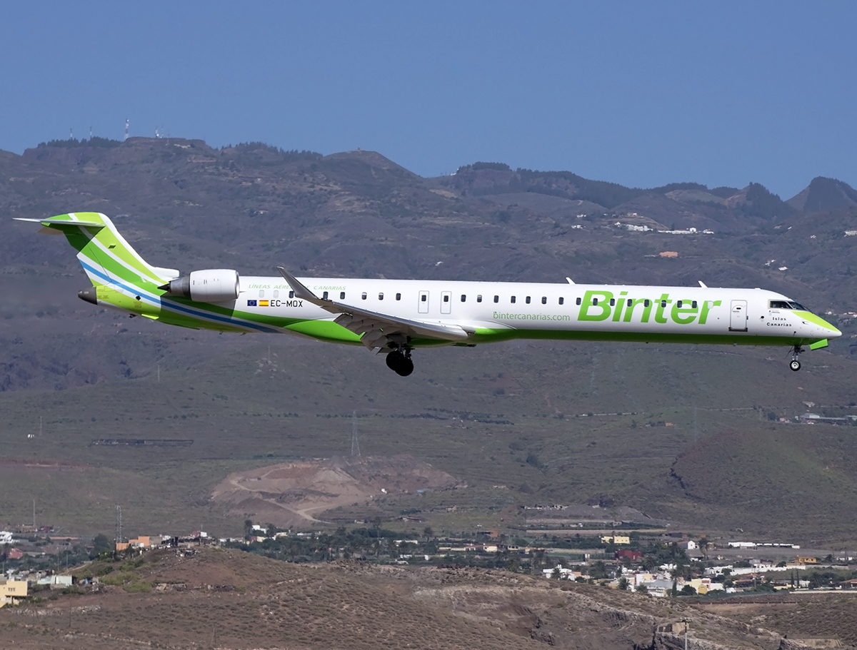 EC-MOX (cn 19053) Bombardier CRJ-1000