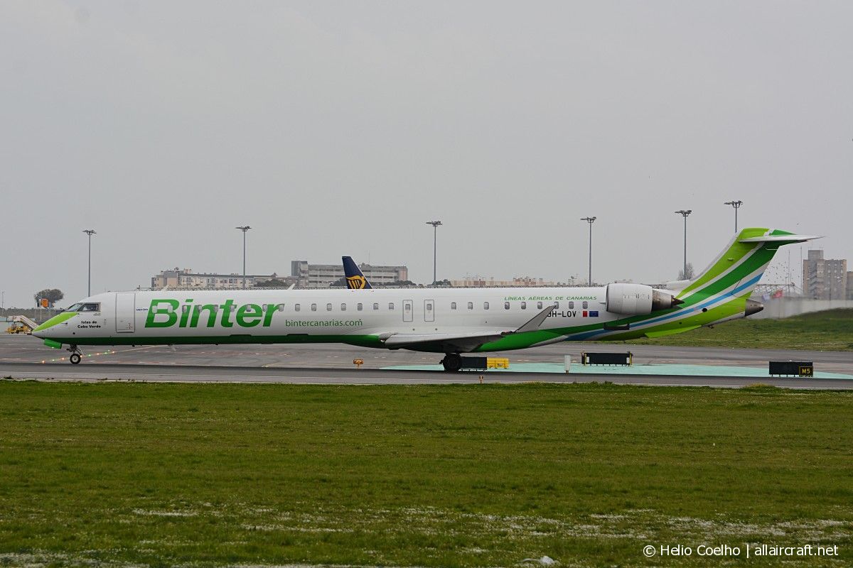 9H-LOV · Bombardier CRJ-1000 · (LIS / LPPT)