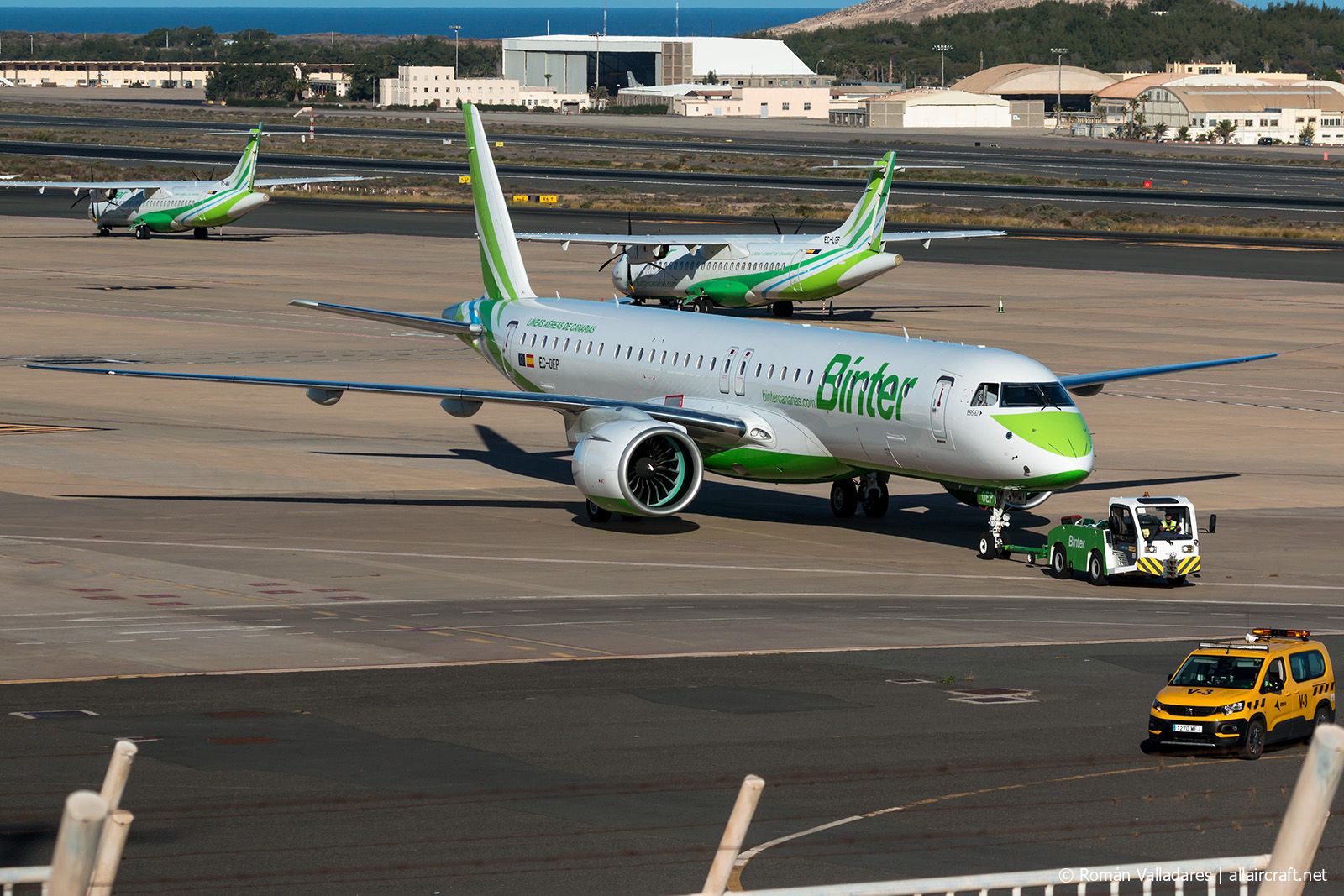EC-OEP (19020119) Embraer 190-400STD