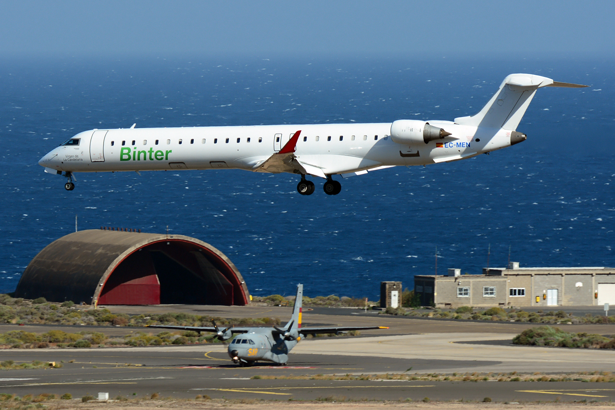 EC-MEN · Bombardier CRJ-900ER · (LPA / GCLP)