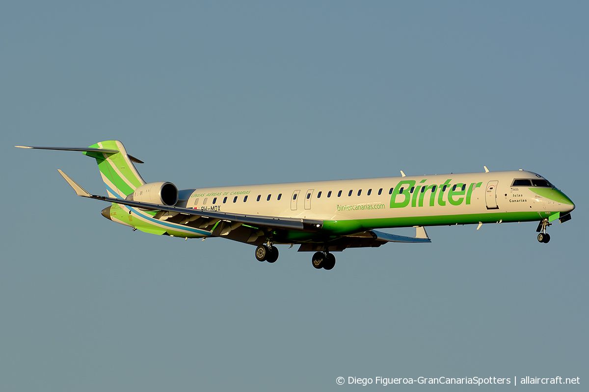 9H-MOX · Bombardier CRJ-1000 · (LPA / GCLP)