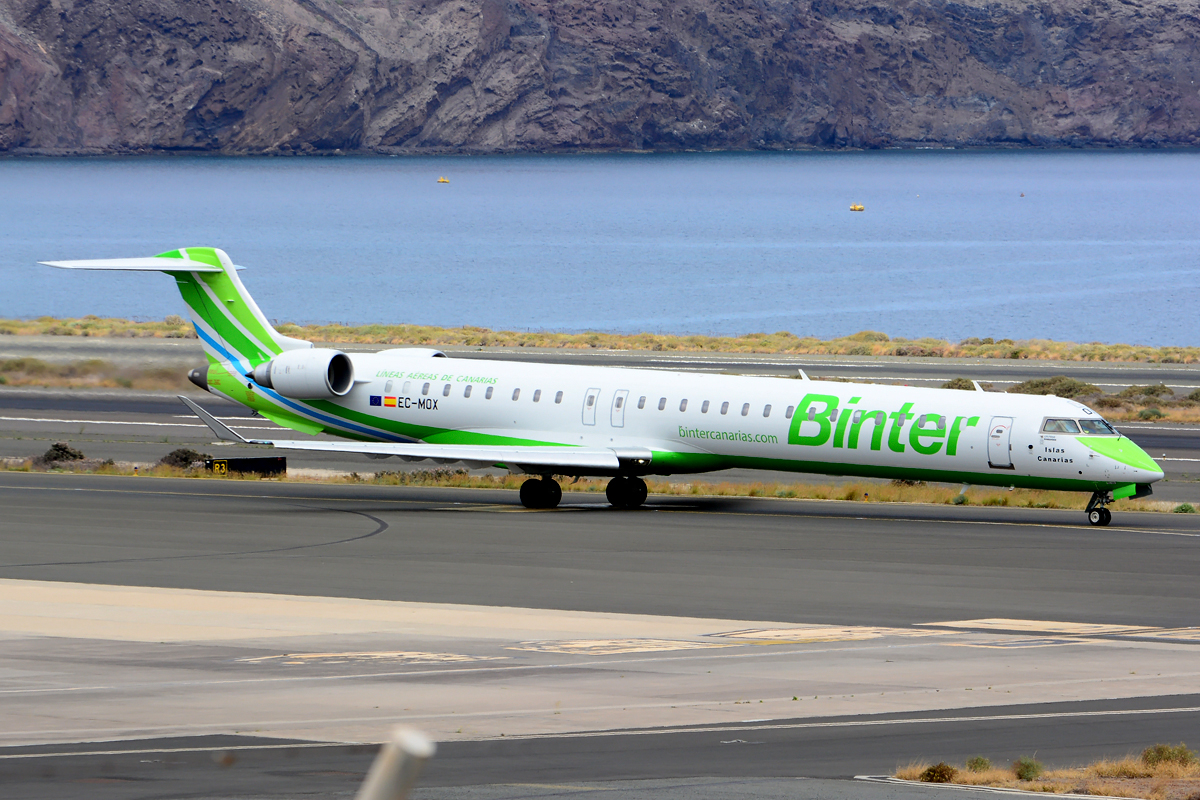 EC-MOX (cn 19053) Bombardier CRJ-1000