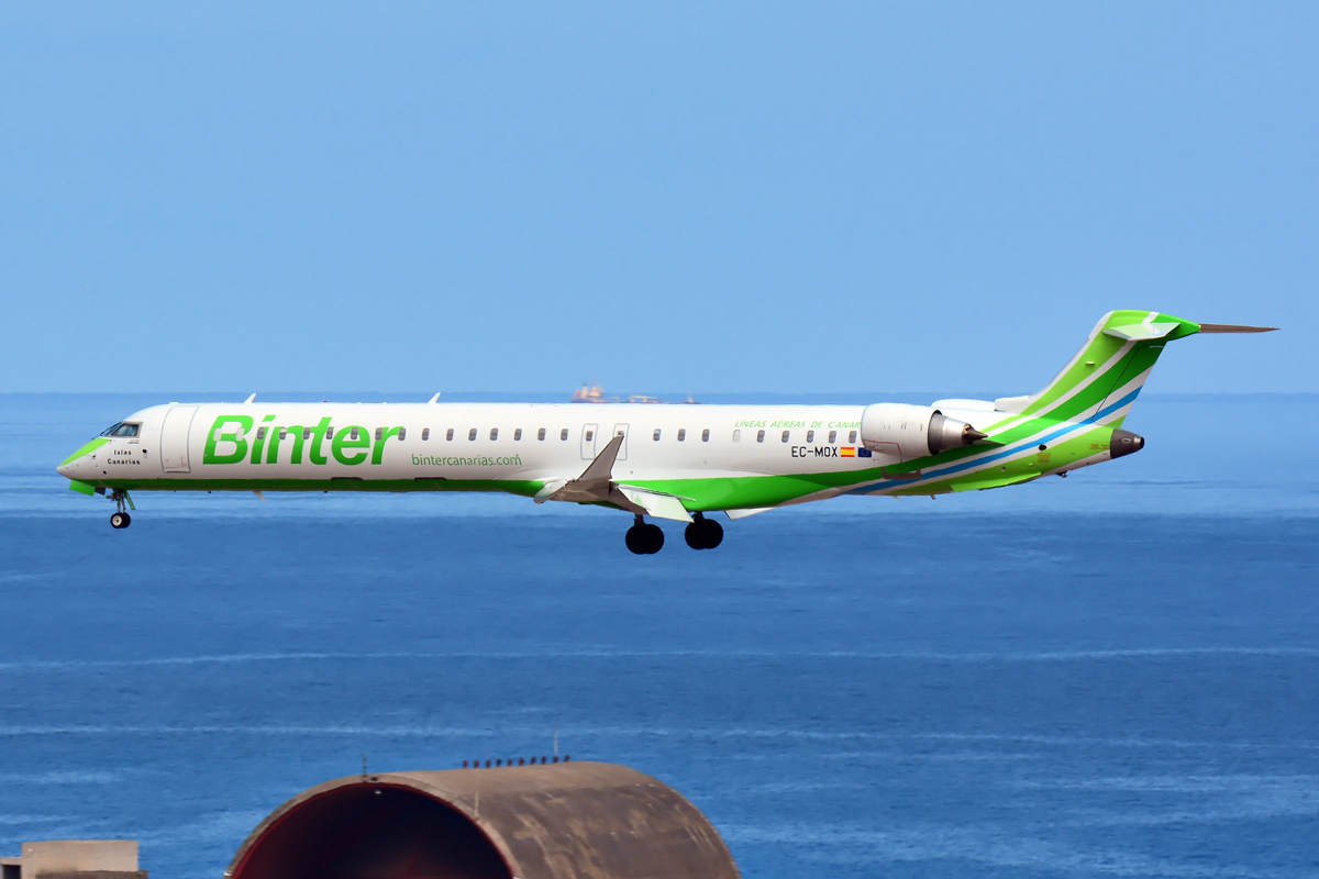 EC-MOX (cn 19053) Bombardier CRJ-1000