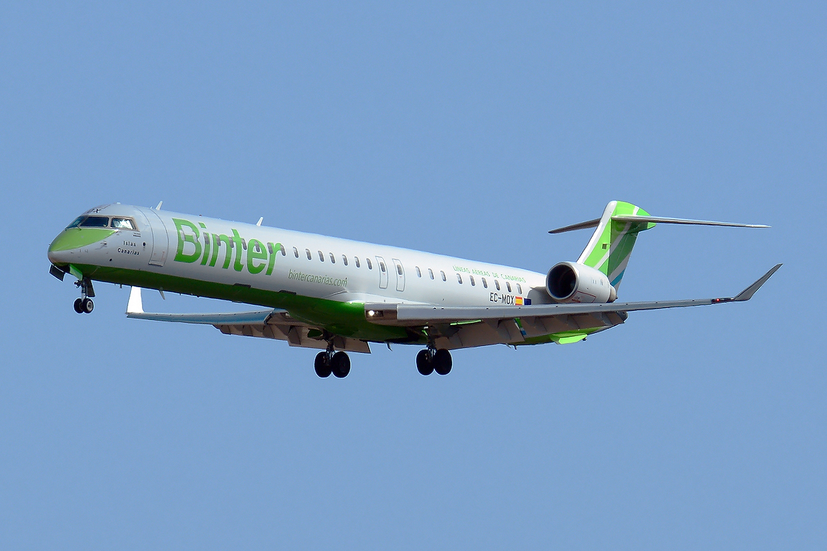 EC-MOX (cn 19053) Bombardier CRJ-1000