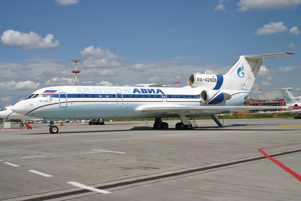 RA-42439 · Yakovlev Yak-42D · (VKO / UUWW)