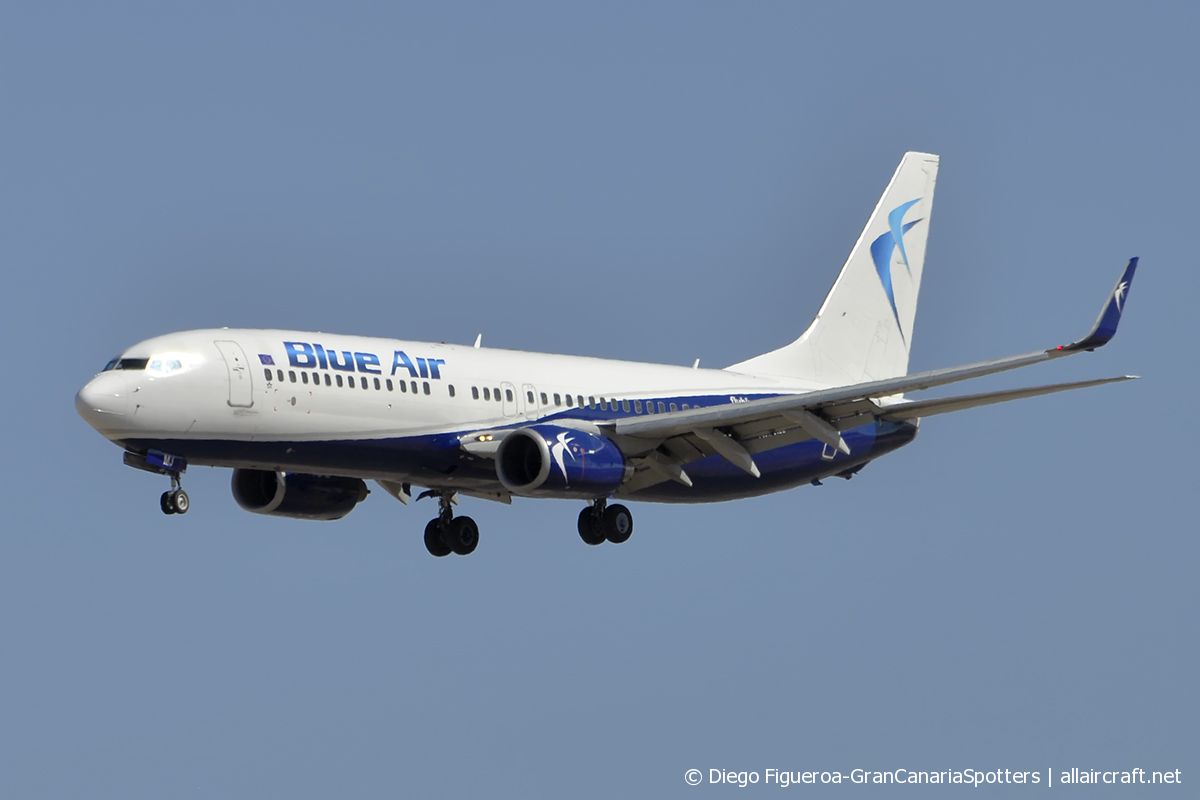 YR-BMJ (cn 40696) Boeing 737-82R