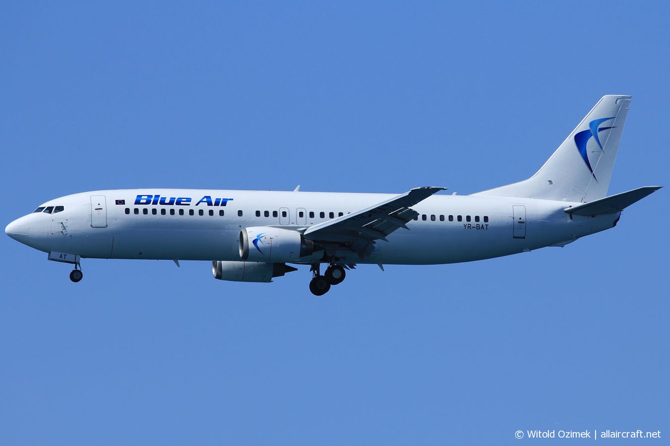 YR-BAT (cn 25147) Boeing 737-4Z9