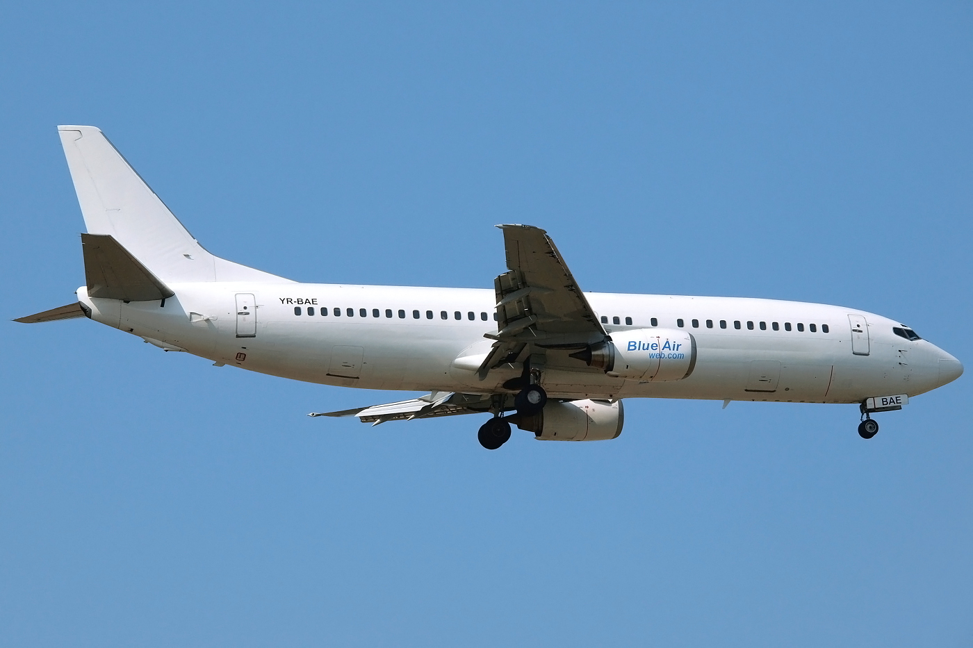 YR-BAE, (cn 28723), Boeing 737-4Y0