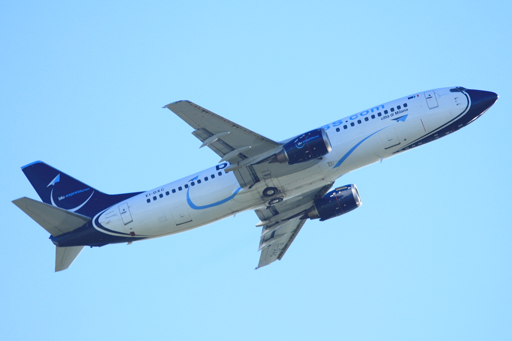 EI-DXC (cn 26300) Boeing 737-4Q8