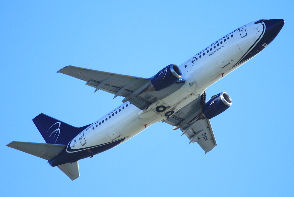 EI-CUA (24901) 1990 Boeing 737-4K5