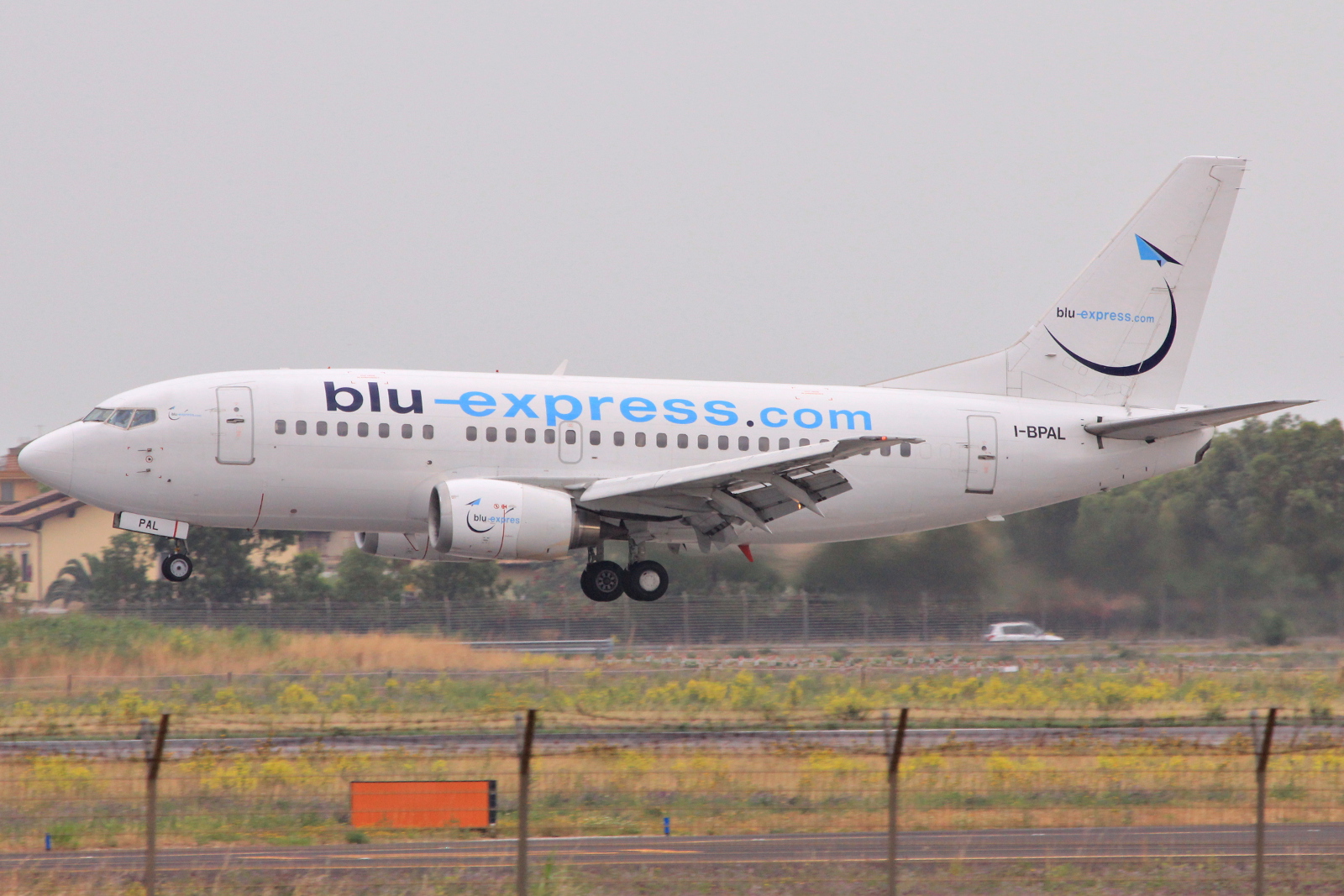 I-BPAL (cn 24927) Boeing 737-5K5