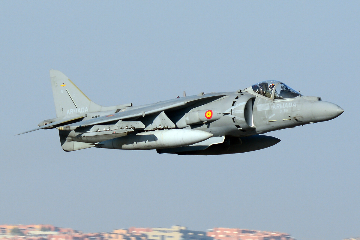 VA.1B-26 / 01-916 McDonnell Douglas EAV-8B Matador II