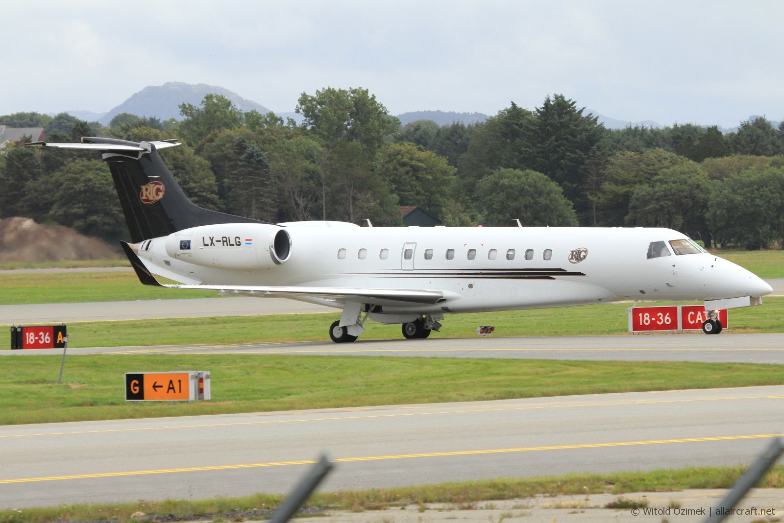 LX-RLG (4500967) Embraer ERJ-135BJ Legacy 600