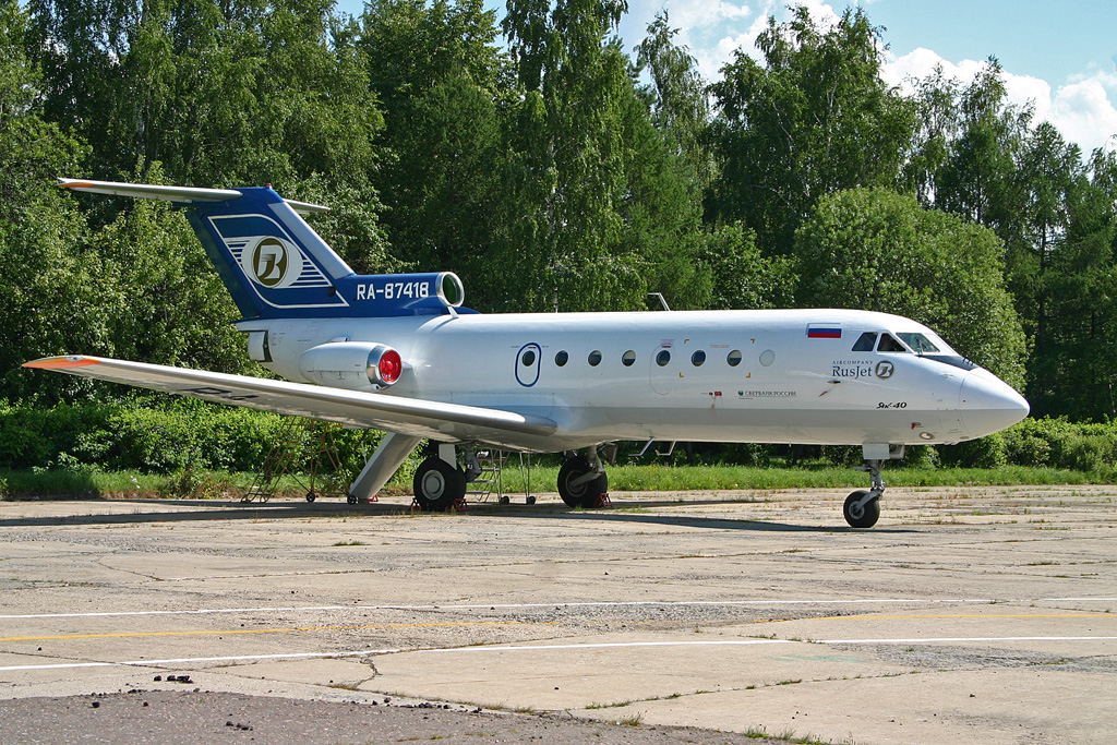 RA-87418 · Yakovlev Yak-40 · (VKO / UUWW)