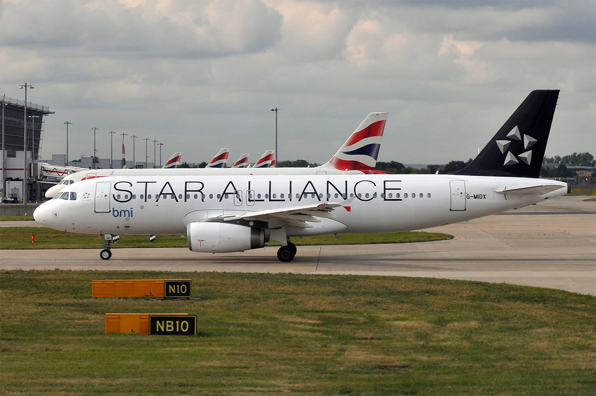 G-MIDX · Airbus A320-232 · (LHR / EGLL)