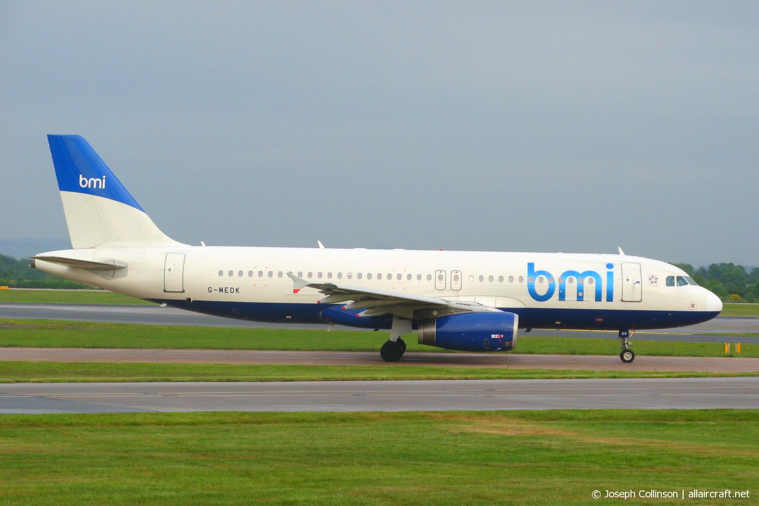 G-MEDK (2441) 2005 Airbus A320-232