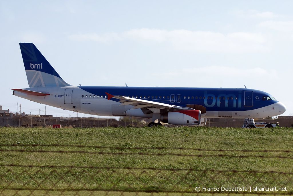 G-MIDT · Airbus A320-232 · (MLA / LMML)