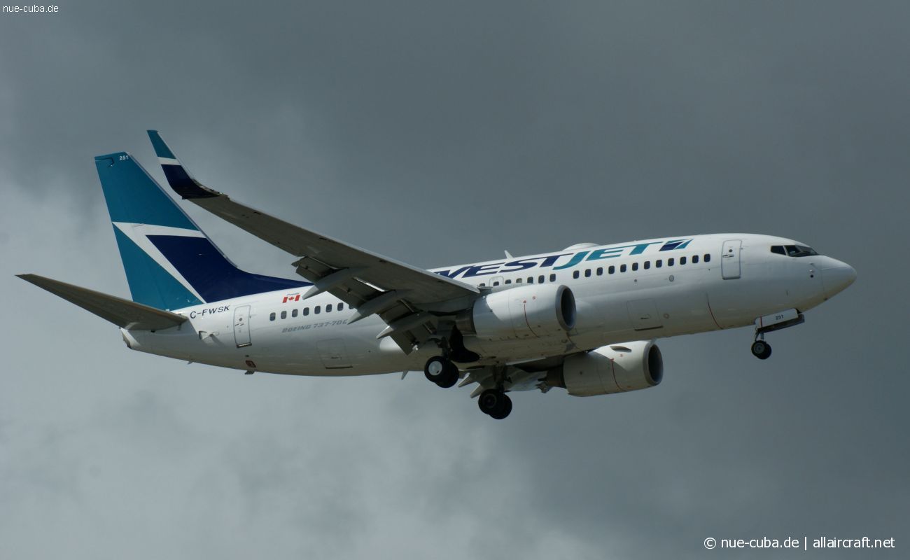 C-FWSK (36420) 2008 Boeing 737-7CT(WL)
