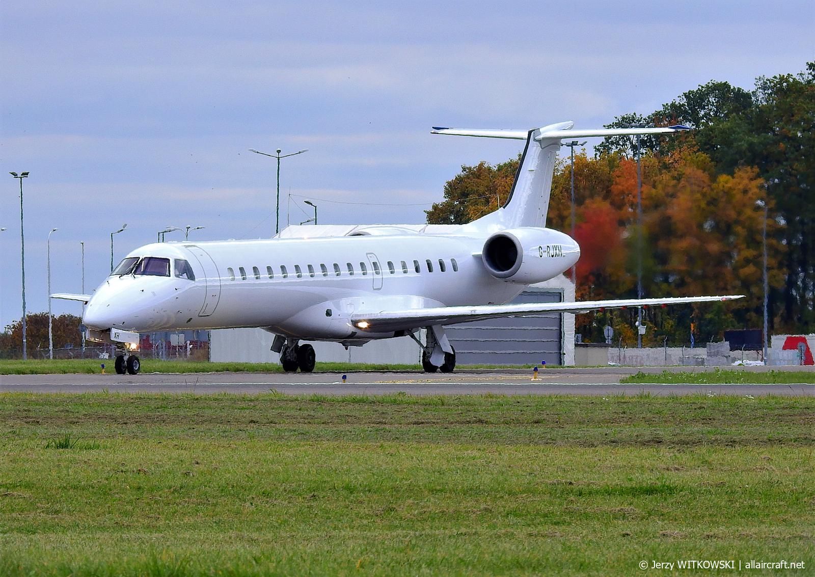 G-RJXH · Embraer ERJ-145EP · (LUZ / EPLB)