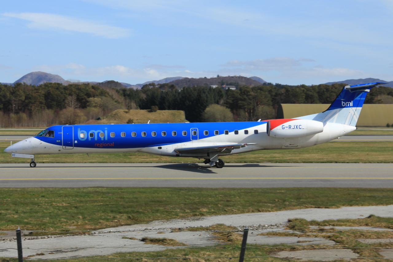 G-RJXC · Embraer ERJ-145EP · (SVG / ENZV)