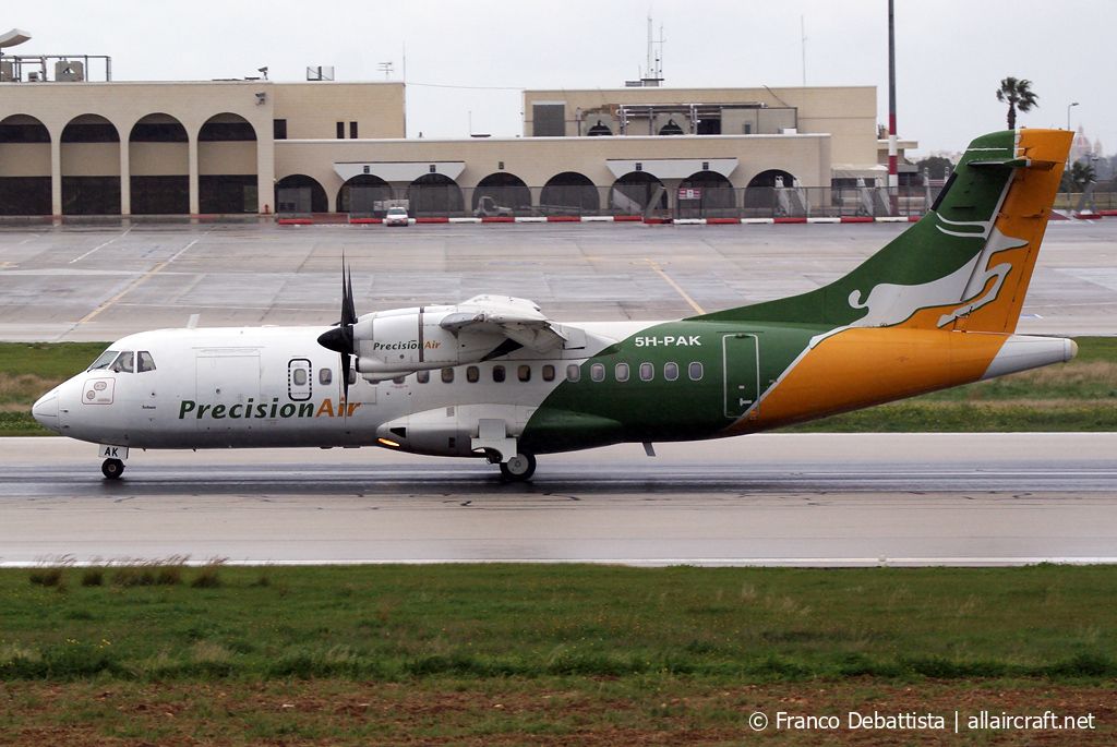 5H-PAK (203) 1990 ATR-42-320