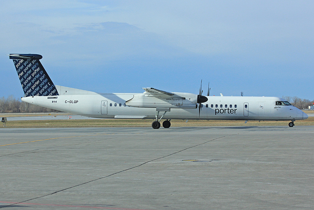 C-GLQP · Bombardier Dash 8-Q402 · (YUL / CYUL)